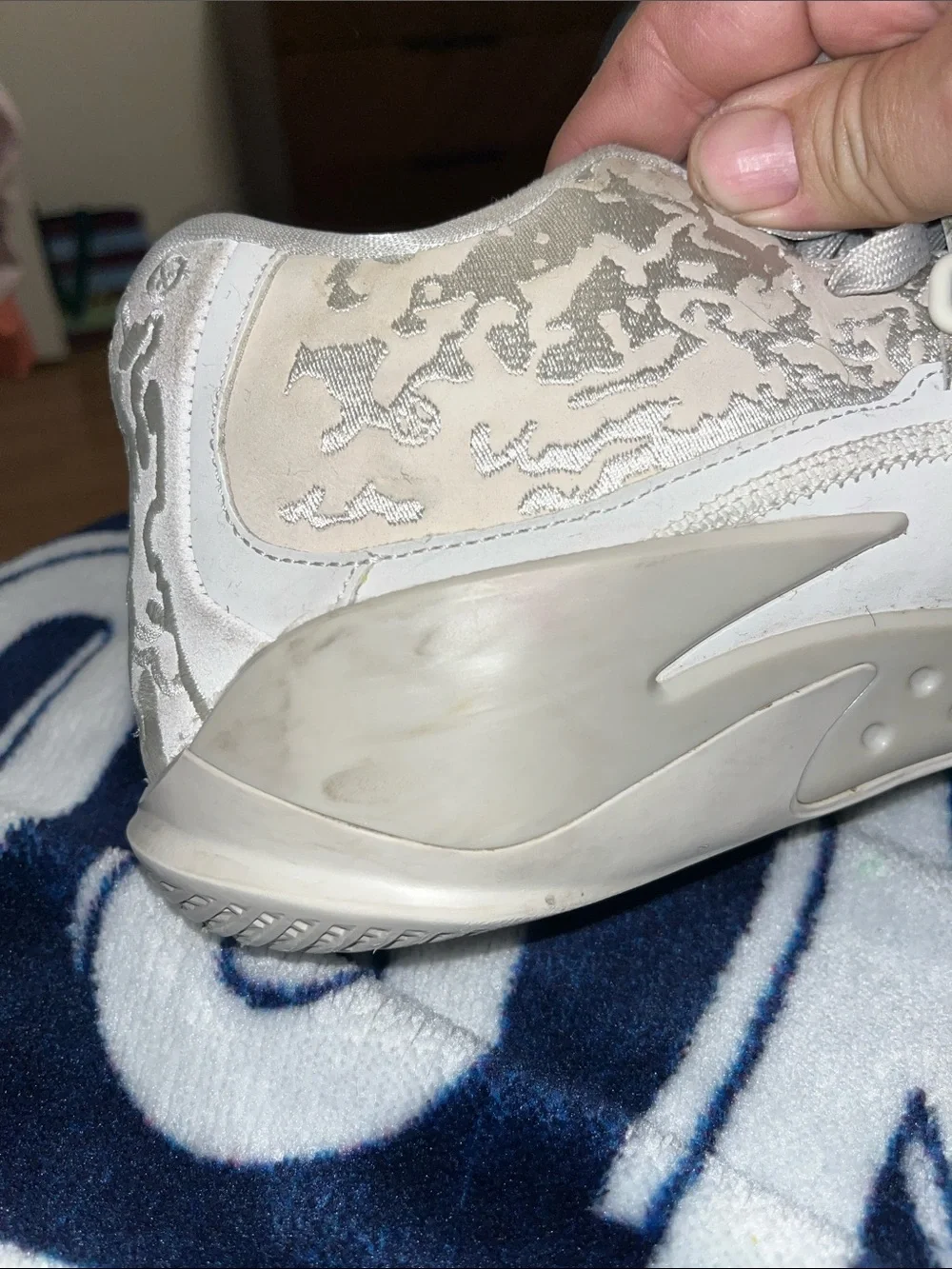 Nike Men's Jordan Zion 3 M.U.D “Light Bone”